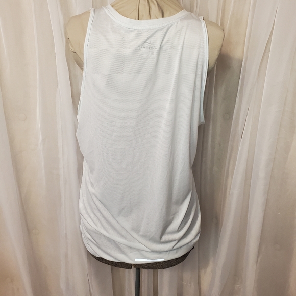 Nike Dri-Fit Reflective Tank Top - Picture 5 of 7